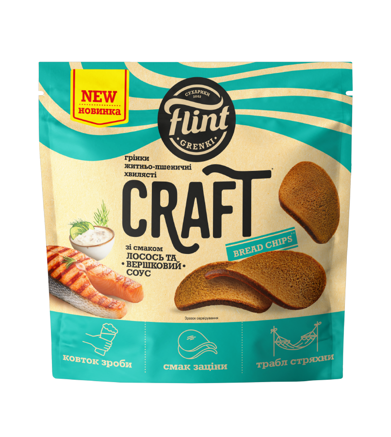 Toasts with Salmon and Cream Sauce Flavor