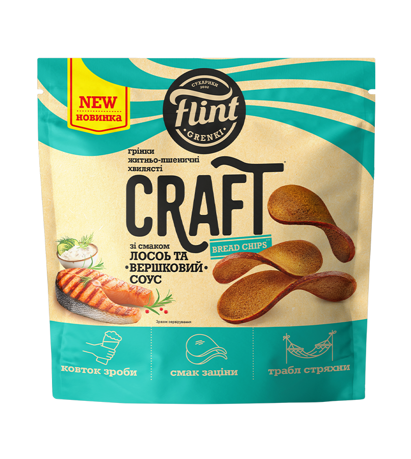 Toasts with Salmon and Cream Sauce Flavor